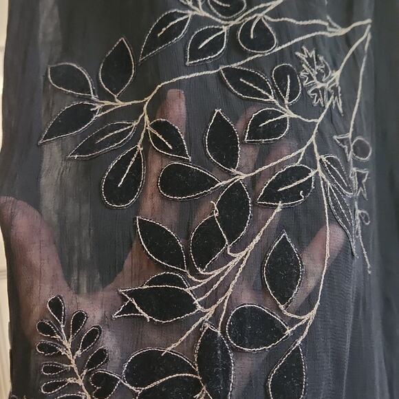 French Connection Women's Black Floral Embroidered Midi Sleeveless Dress Size 10 - Picture 5 of 11